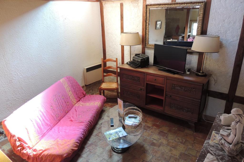 Le Manoir De Goliath Apartment Toutainville ห้อง รูปภาพ