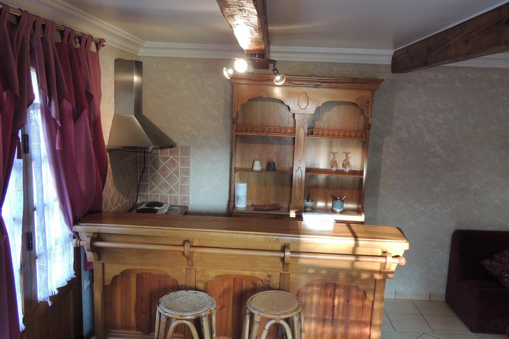 Le Manoir De Goliath Apartment Toutainville ห้อง รูปภาพ