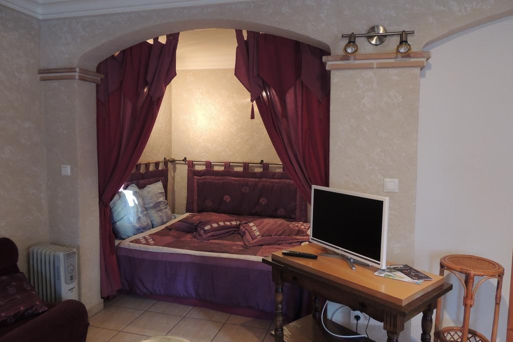 Le Manoir De Goliath Apartment Toutainville ห้อง รูปภาพ