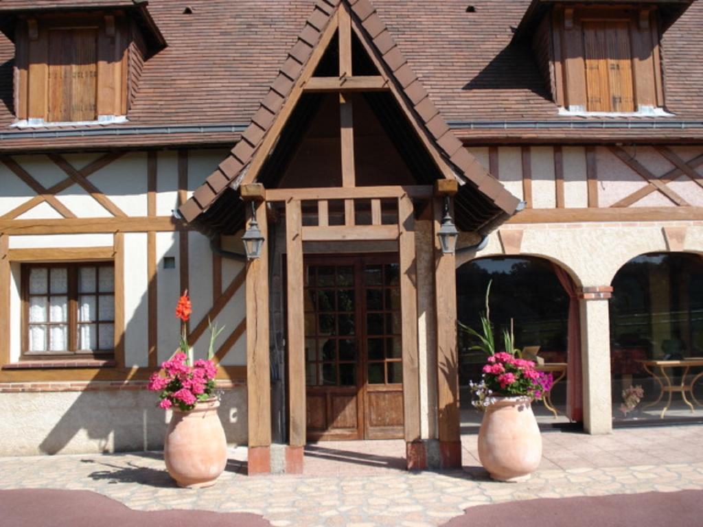 Le Manoir De Goliath Apartment Toutainville ภายนอก รูปภาพ
