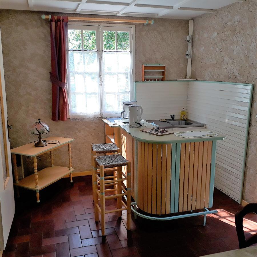 Le Manoir De Goliath Apartment Toutainville ภายนอก รูปภาพ